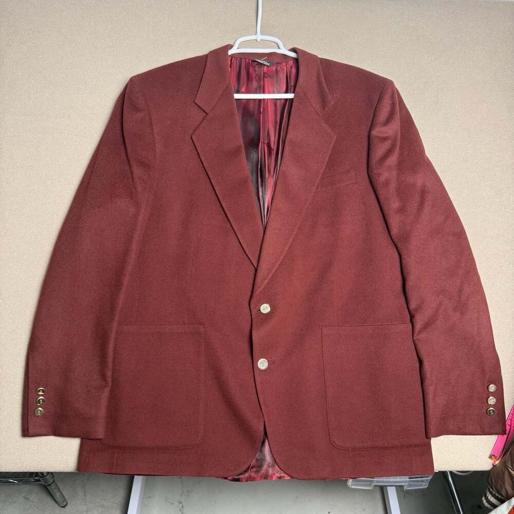 Vintage Maroon Wool Blazer Sport Coat 42R Gold Buttons